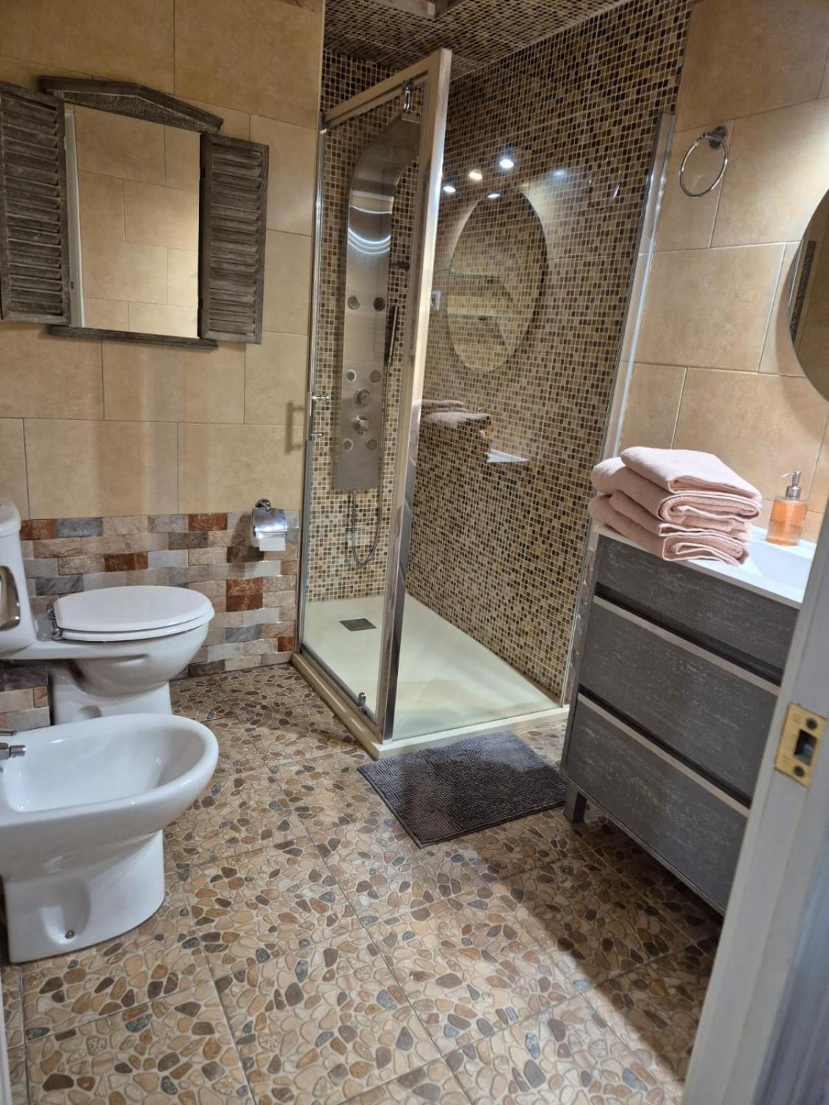 Apartamento De 3 Dormitorios كامبريلس المظهر الخارجي الصورة